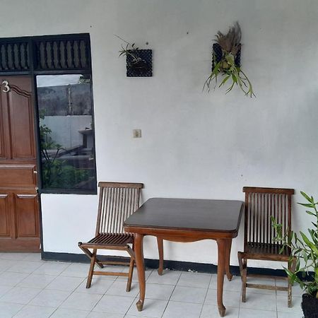 Bukit Kembar Ecotourism Hotel Gitgit Exterior photo